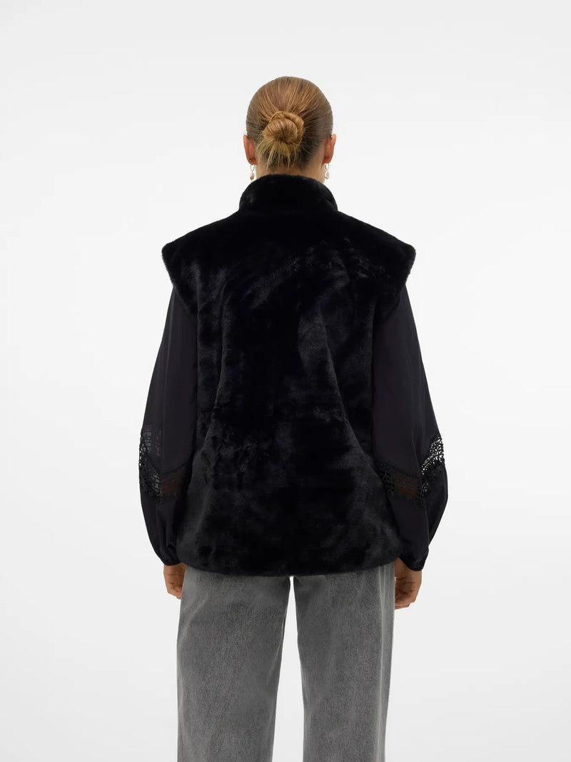 Vero Moda Sonja Poppy Black Faux Fur