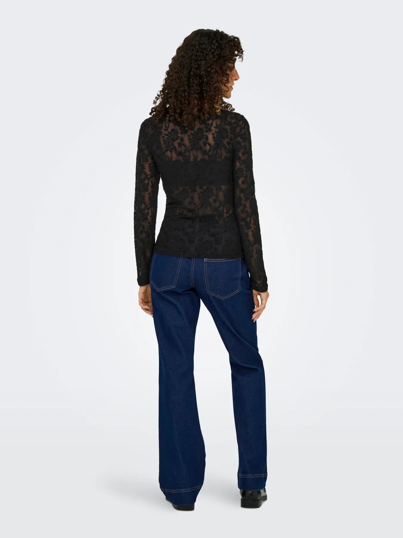 Only Blais Lace Top