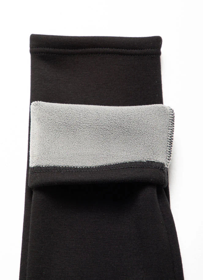 Freyja Viscose Sherpa Lined Leggings in Black + Navy