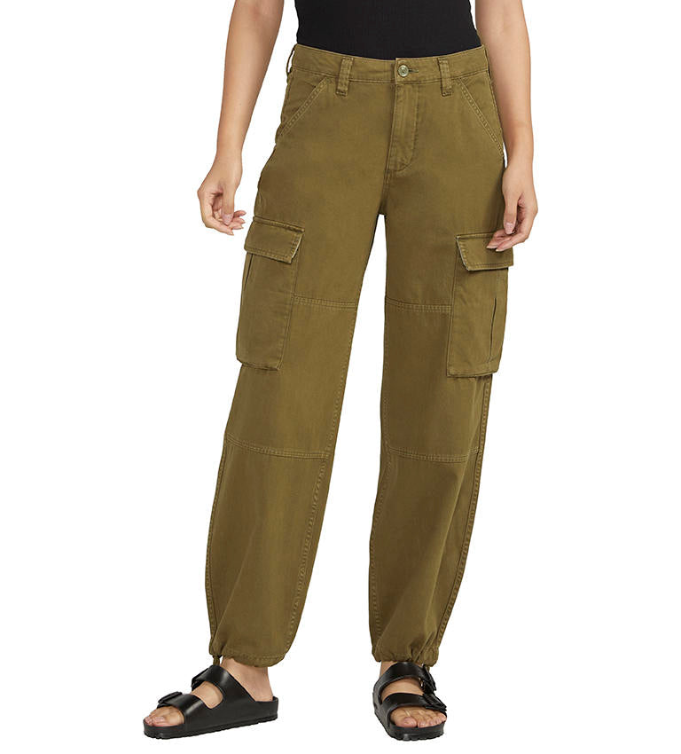 Silver Jeans Surplus Cargo Pant in Olive