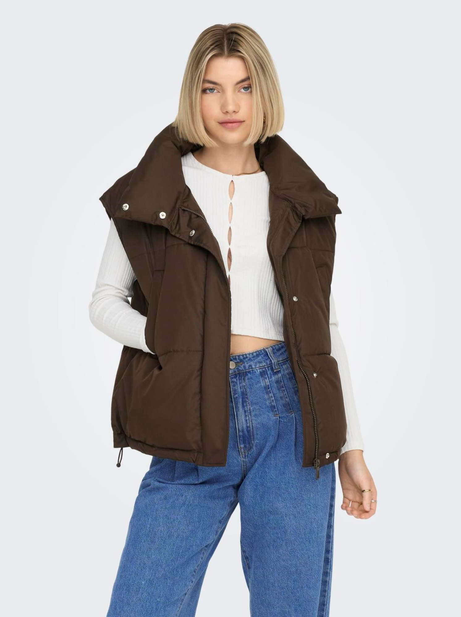 Only Chan Puffer Vest in Chocolate