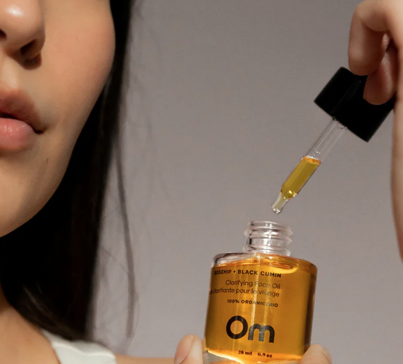Om Organics Mini Rosehip + Black Cumin Clarifying Face Oil