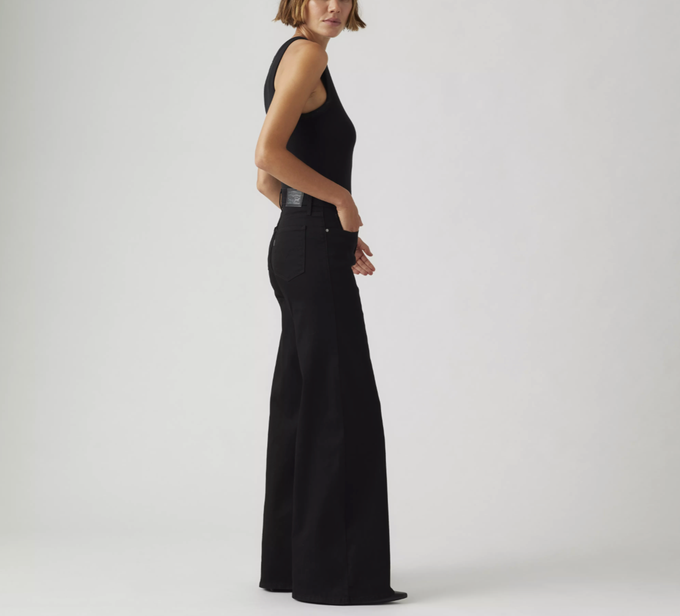 Levi's 318 Shaping Wide Leg Soft Black